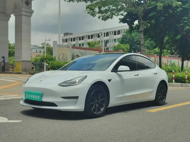 Tesla Model 3 2020 Facelift Long Range Rear-Wheel Drive