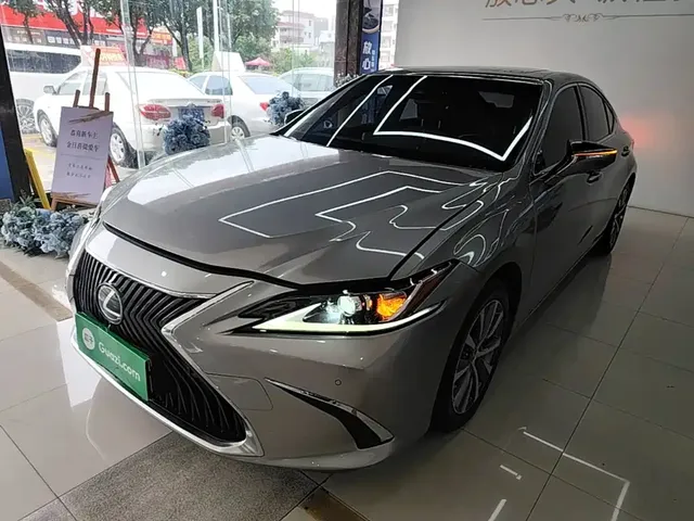 Lexus ES 2020 200 Excellence