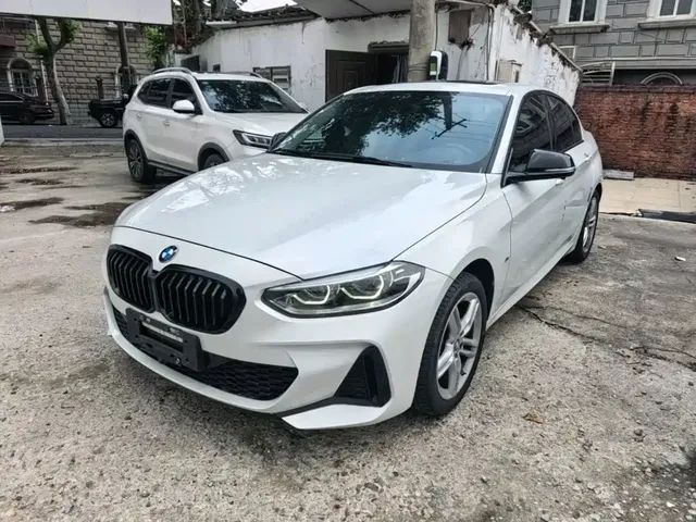 BMW 1 Series 2021 120i M Sport Shadow Edition