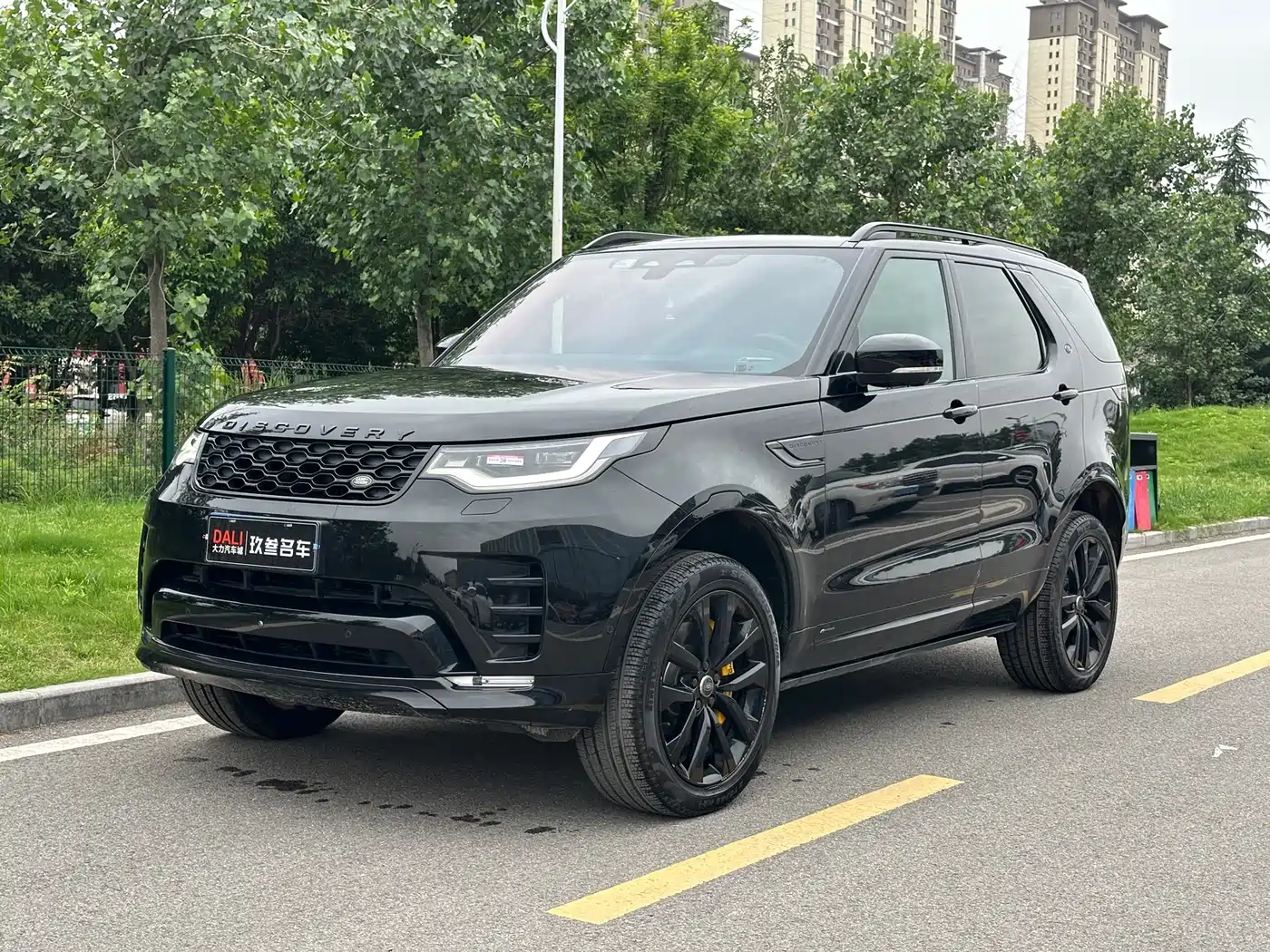 Land Rover Discovery 2021 360PS R-Dynamic SE