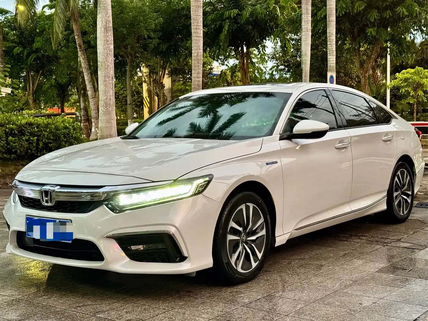 Honda Inspire 2019 Sharp Hybrid 2.0L Pure Elegance China VI