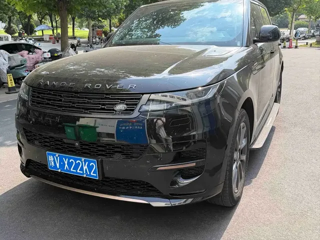 Land Rover Range Rover Sport 2024 400PS Dynamic SE