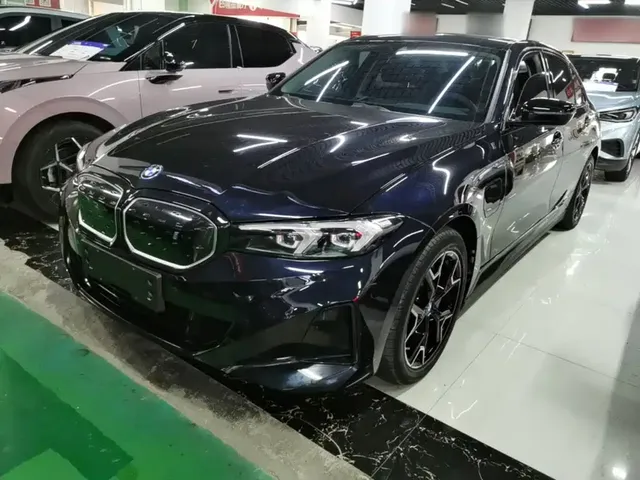 BMW i3 2024 eDrive 40 L Shadow Night Package