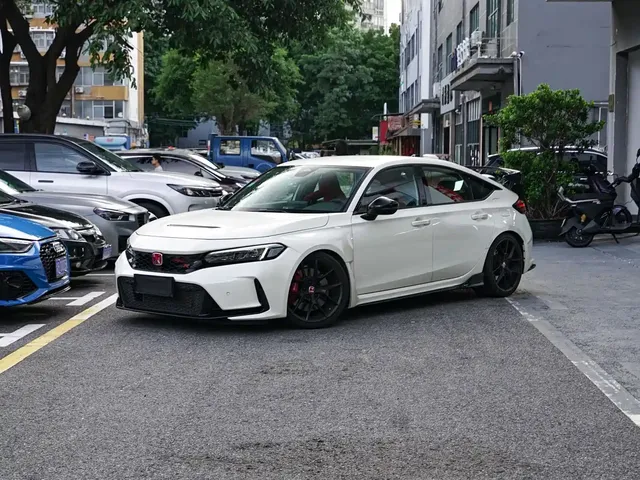 Honda Civic (Import) 2023 2.0T 420TURBO TYPE R