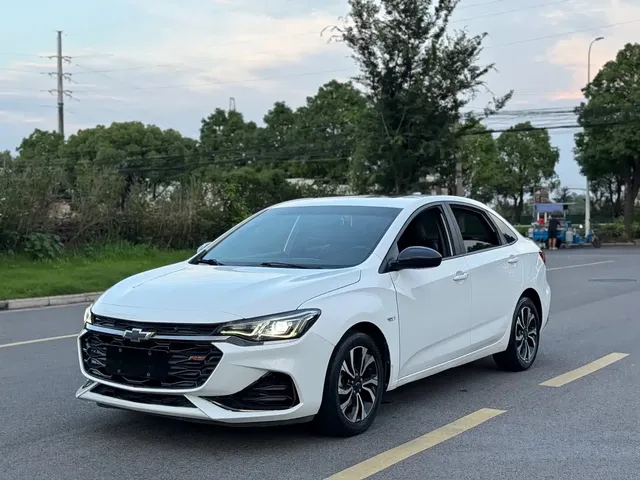 Chevrolet Monza 2019 RS 330T Auto Smooth Edition China VI