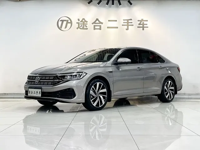 Volkswagen Sagitar 2023 300TSI DSG Surpassing Edition