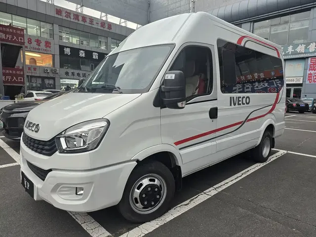 Iveco Daily 2021 2.0T Manual Chaorui Long Wheelbase Short Overhang High Roof Sliding Door F1A