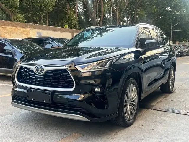 Toyota Highlander 2022 Model Dual Engine 2.5L 4WD Premium Edition 7-Seater
