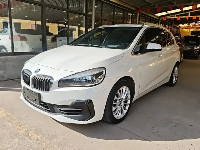 BMW 2 Series Touring 2018 218i Luxury Line