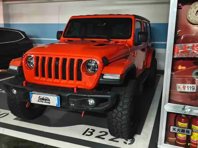 Jeep Wrangler 2019 2.0T Sahara 4-Door China V