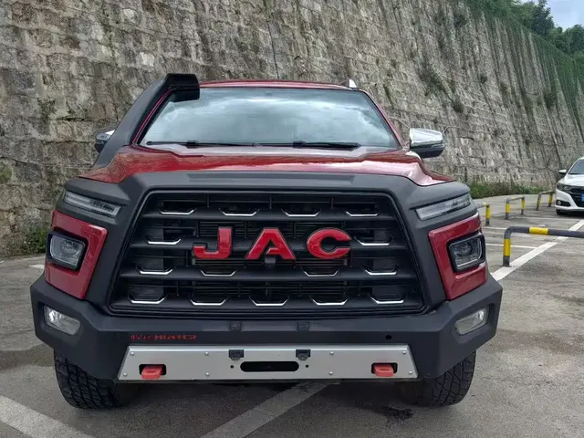 JAC Motors JAC Hunter 2022 2.0T Pajero Simplified Edition Manual Diesel 4WD Flagship Large Double Cab HFC4DB2-2E