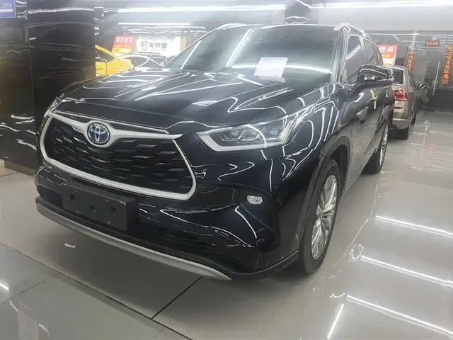 Toyota Highlander 2022 Model Dual Engine 2.5L 4WD Premium Edition 7-Seater