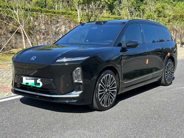 NIO ES8 2025 Base Model