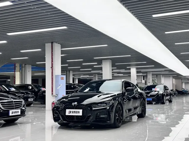BMW 4 Series 2022 Facelift 425i M Sport Shadow Edition