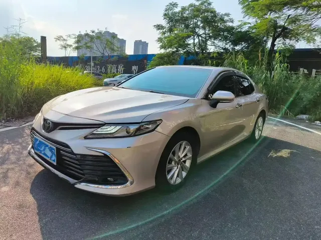 Toyota Camry 2021 2.0G Luxury Edition