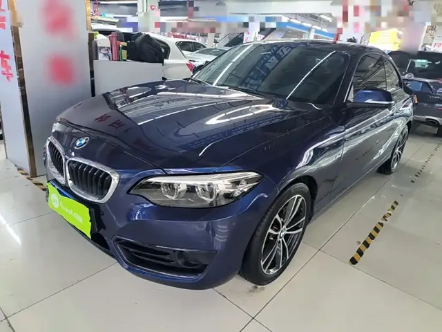 BMW 2 Series (Import) 2018 220i Sport Design Package