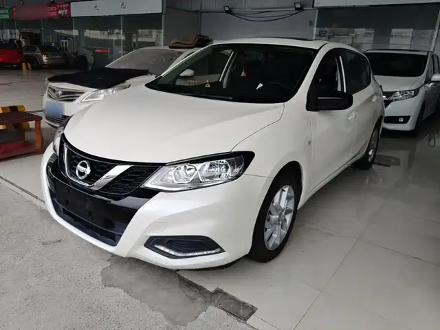 Nissan Tiida 2021 1.6L CVT Cool Edition