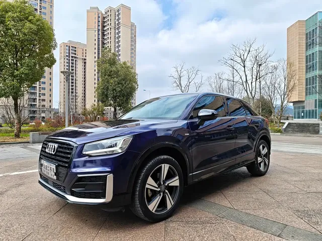 Audi Q2L 2020 35 TFSI Fashion Dynamic Model