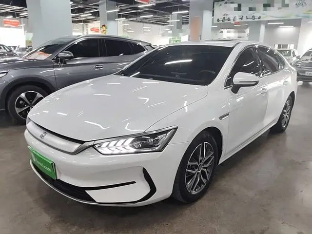 BYD Qin PLUS 2021 EV 500KM Luxury Model