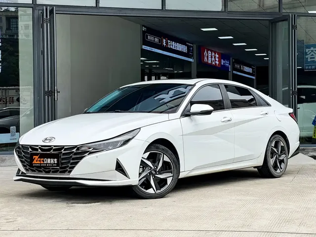 Hyundai Elantra 2022 1.5L CVT GLX Elite Edition