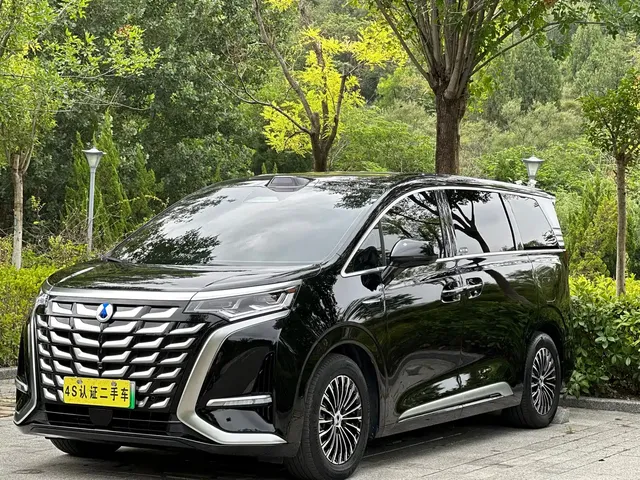Denza D9 2025 DM-i Smart Drive Edition 1020 AWD Premium