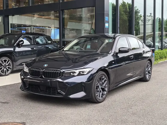 BMW 3 Series 2025 330Li M Sport Night Edition