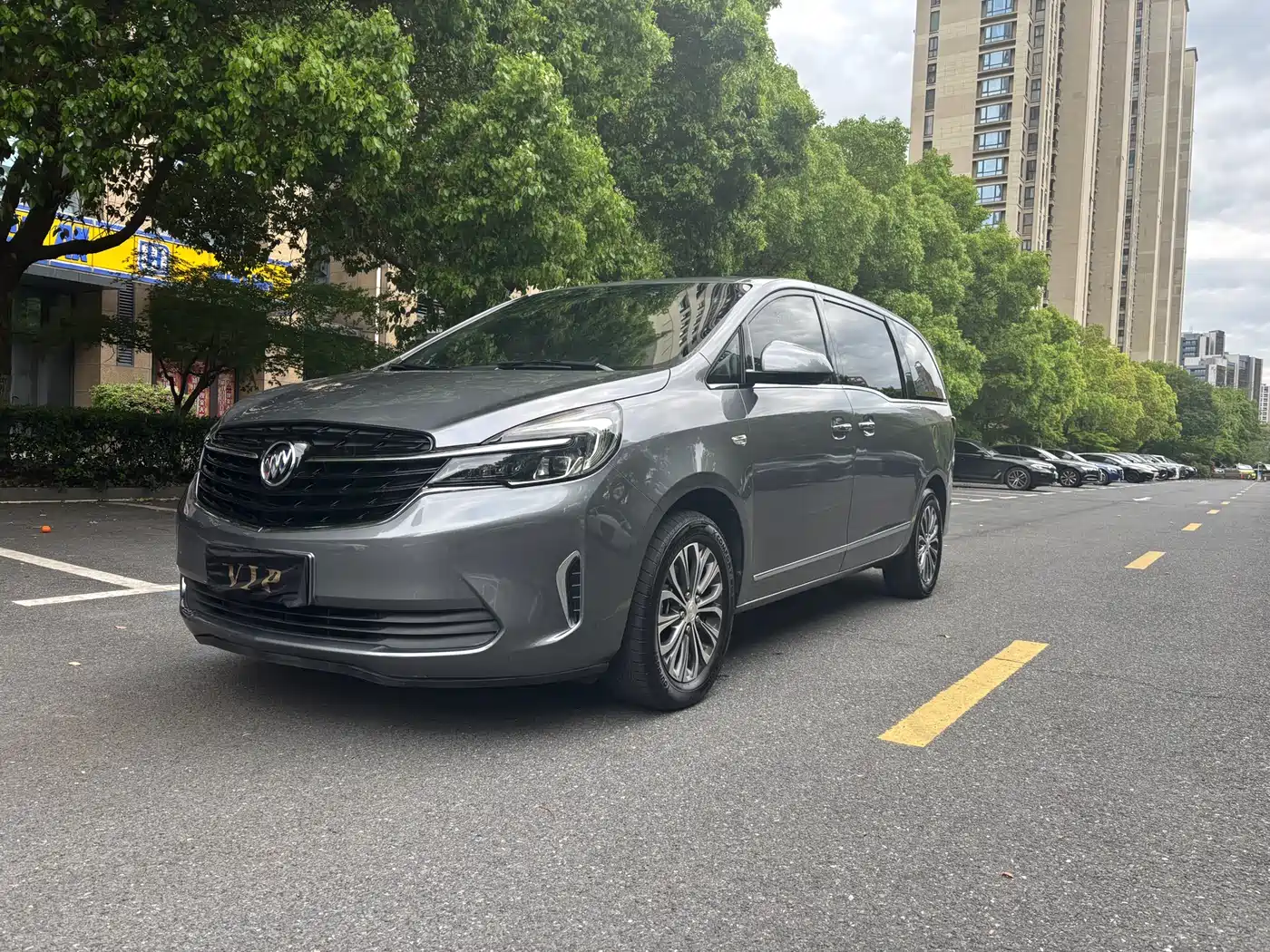 Buick GL8 2021 Land Business Class 652T Smart Luxury