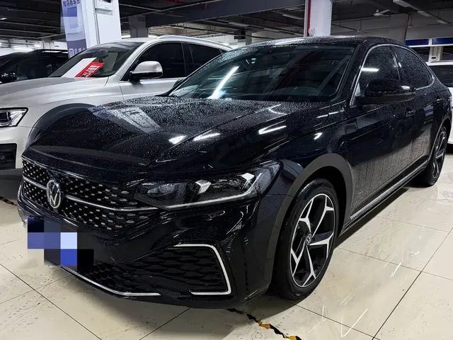 Volkswagen Passat 2025 Outstanding 330TSI Elite Edition