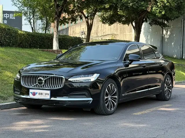 Volvo S90 2025 B5 Zhiyi Luxury Edition