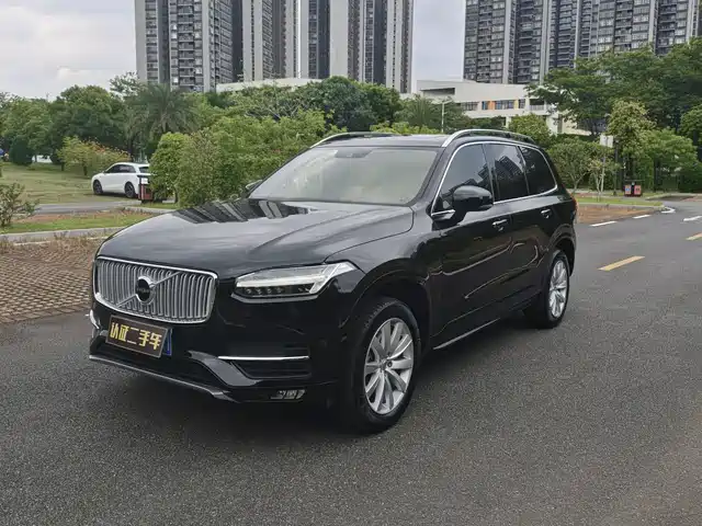 Volvo XC90 2018 T6 Momentum 5-seater
