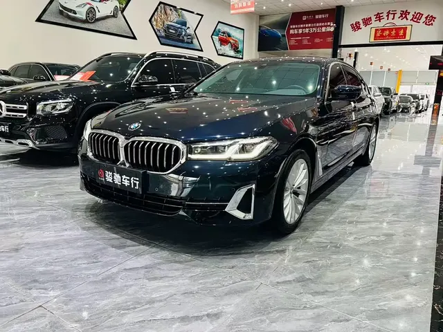 BMW 5 Series 2022 525Li Luxury Package