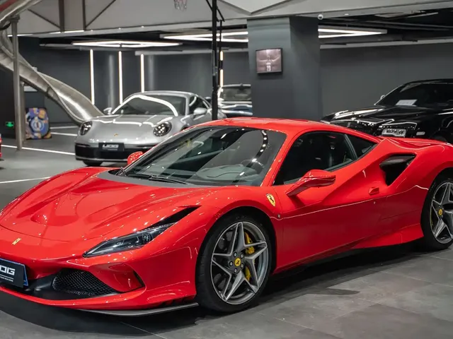 Ferrari F8 2019 Tributo 3.9T V8