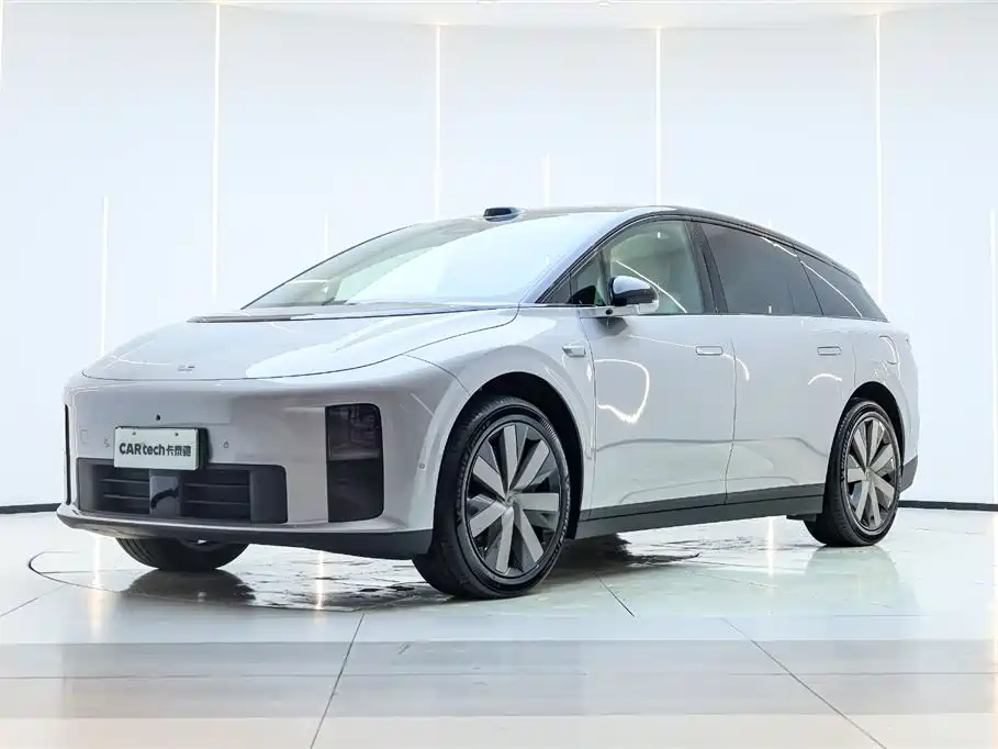 Li Auto i6 2025 4WD Base Model