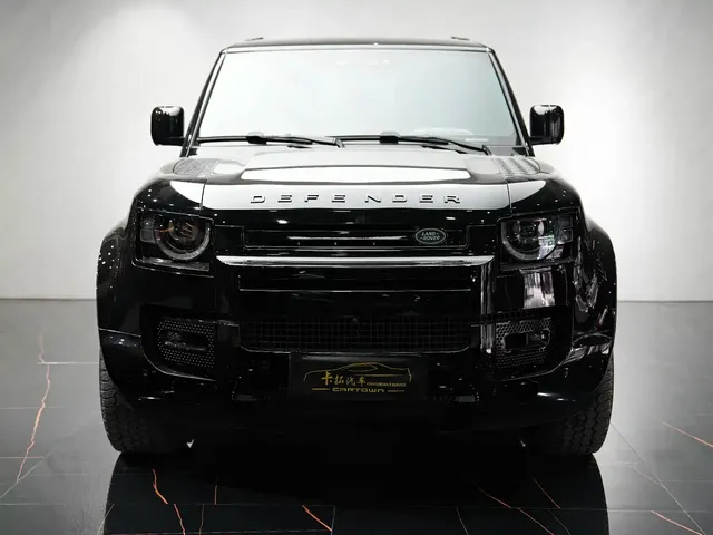 Land Rover Defender 2022 Model 90 3.0T P400 XS