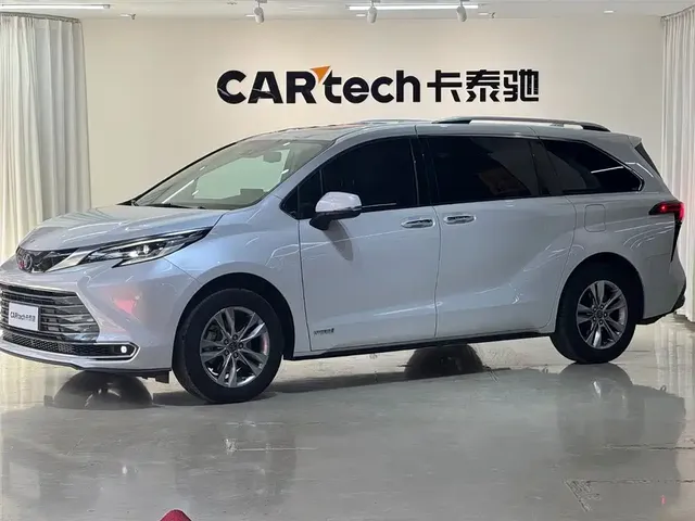 Toyota Sienna 2021 2.5L Hybrid Ultimate Edition