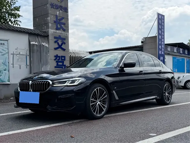 BMW 5 Series 2022 530Li Leading M Sport Package