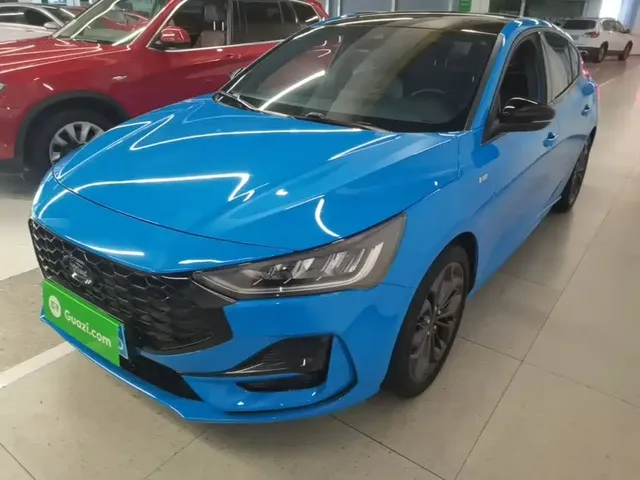 Ford Focus 2022 Sedan EcoBoost 180 Automatic ST Line