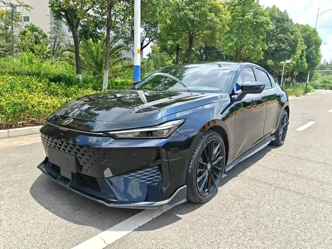 Changan UNI-V 2024 1.5T Deluxe Sport