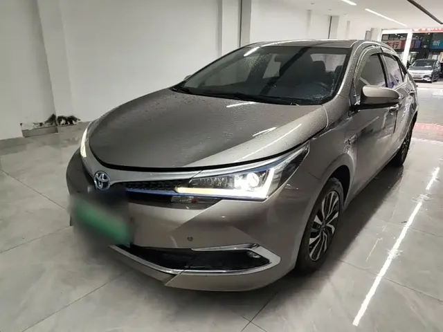 Toyota Corolla Twin Engine E+ 2019 1.8L E-CVT Leading Edition