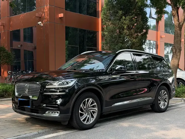 Lincoln Aviator 2020 3.0T V6 4WD Premium Edition