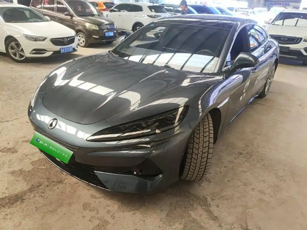 Denza Z9 2024 Model 1100km AWD Ultra Edition