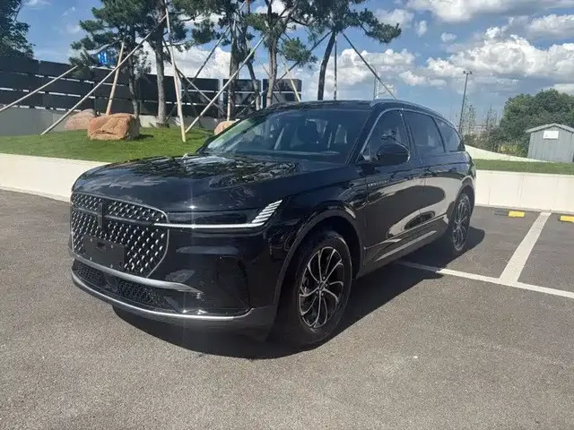 Lincoln Nautilus 2026 2.0T 4WD Premium Edition