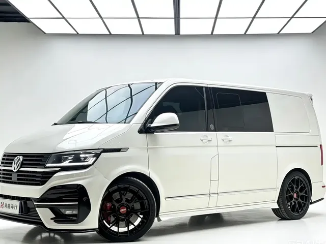 Volkswagen Multivan 2018 2.0TSI 4WD Premium Edition 7-Seater