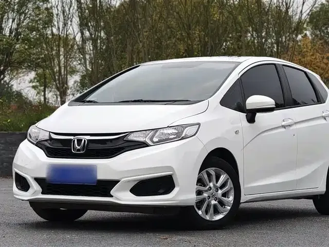 Honda Fit 2018 1.5L CVT Comfort Sunroof Edition