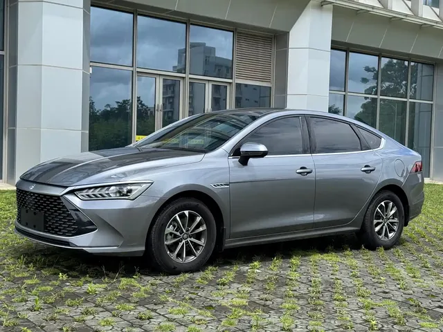 BYD Qin PLUS 2025 DM-i Smart Drive 55KM Leader