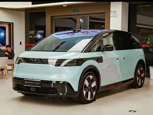 ZEEKR MIX 2025 Smart Driving Edition