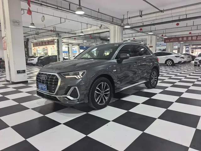 Audi Q3 2022 35 TFSI Progressive Dynamic