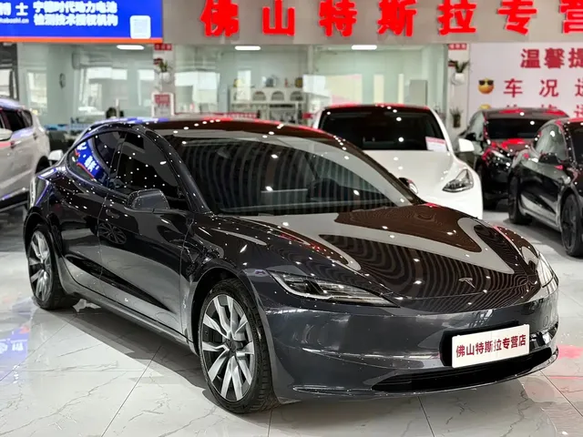 Tesla Model 3 2023 Long Range All-Wheel Drive