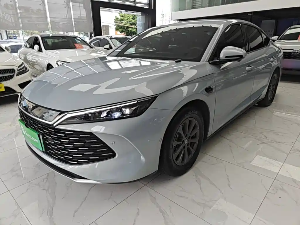 BYD Qin L 2025 DM-i Smart Drive Edition 80KM Leading