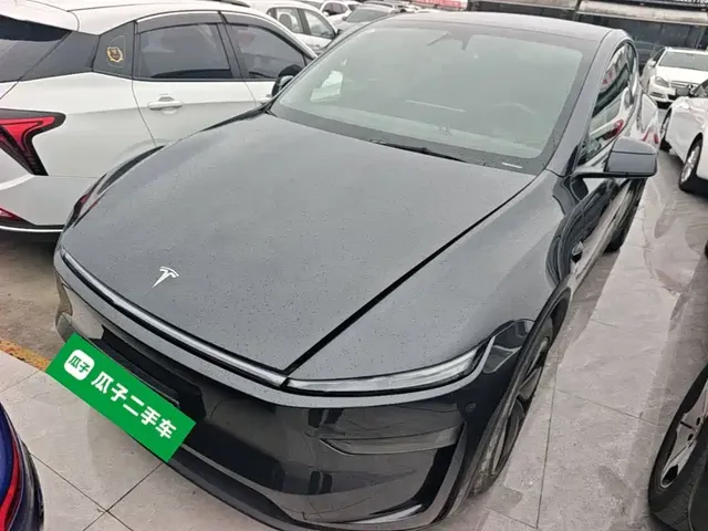 Tesla Model Y 2025 Model Rear-Wheel Drive Launch Edition